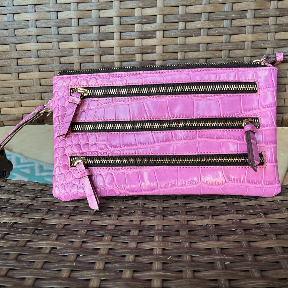 Kate Landry Zipper detail clutch